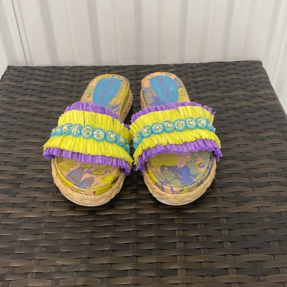 Betsy Johnson sandals Tera women’s size 9